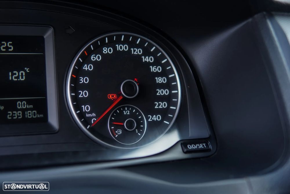 VW CADDY 2.0 TDi - 36