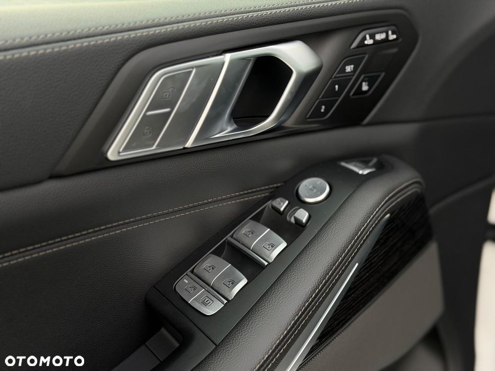 BMW X7 M50d sport - 23
