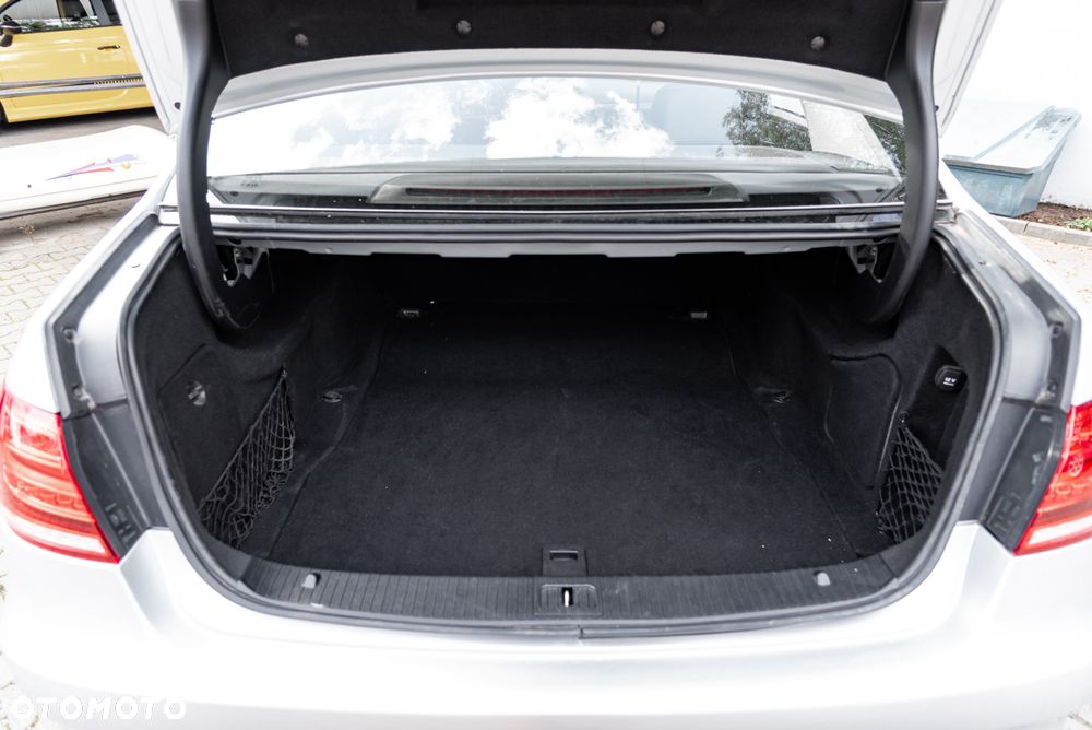 Mercedes-Benz Klasa E 350 7G-TRONIC Avantgarde - 25