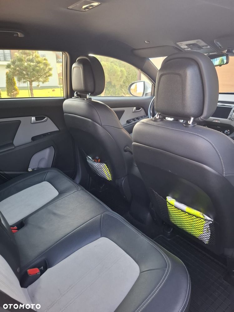 Kia Sportage 1.7 CRDI 2WD ISG Dream-Team Edition - 14