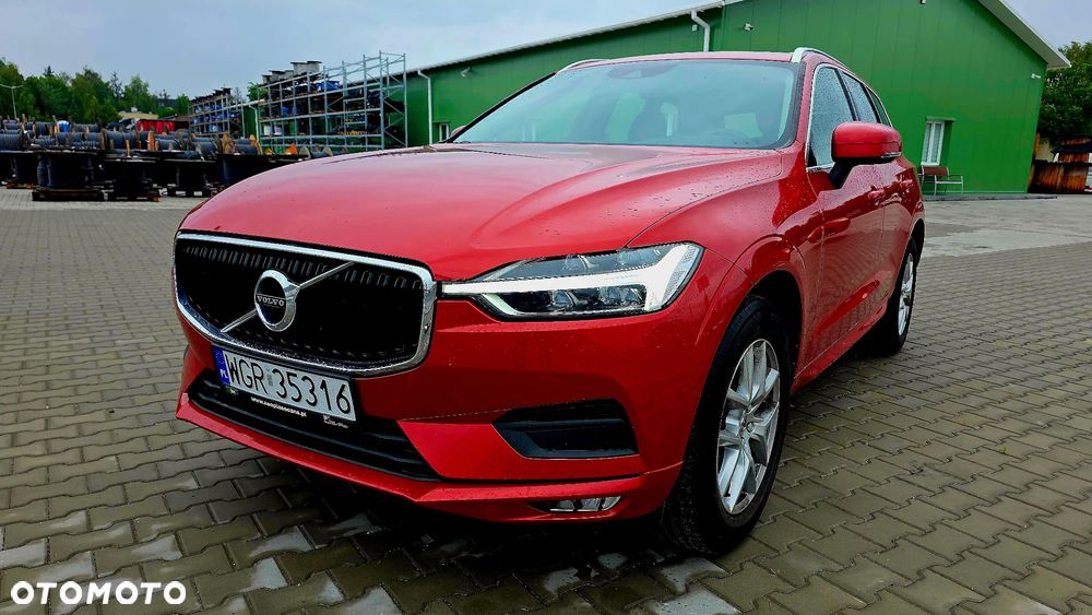 Volvo XC 60 T4 Momentum Pro - 1