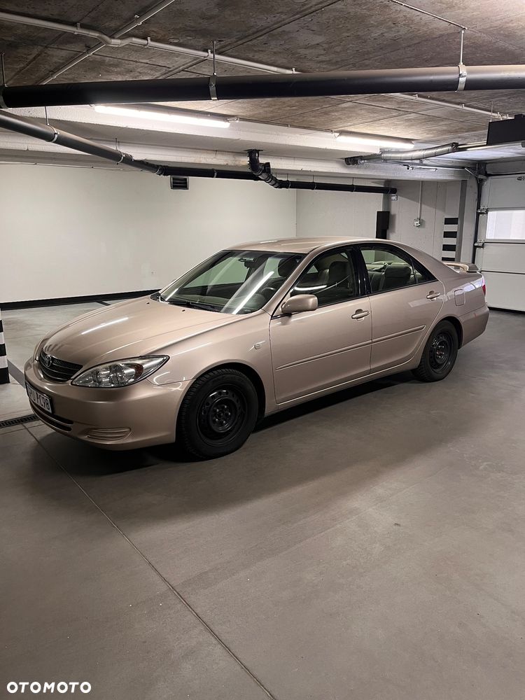 Toyota Camry 2.4 XLE - 2