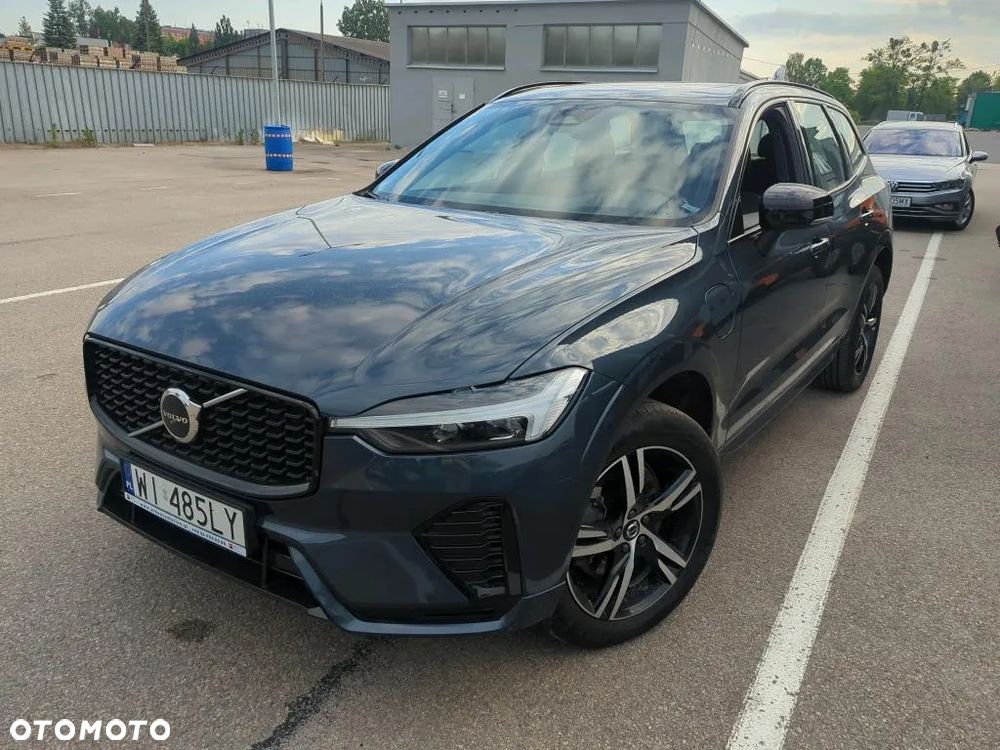 Volvo XC 60 T6 Plug-In Hybrid AWD Ultra Dark - 1