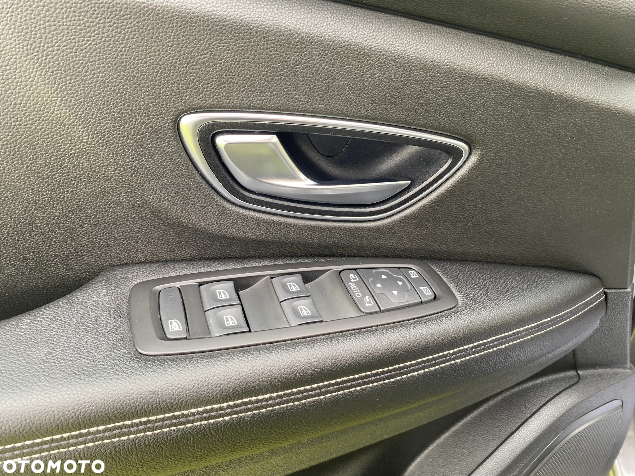 Renault Scenic - 27