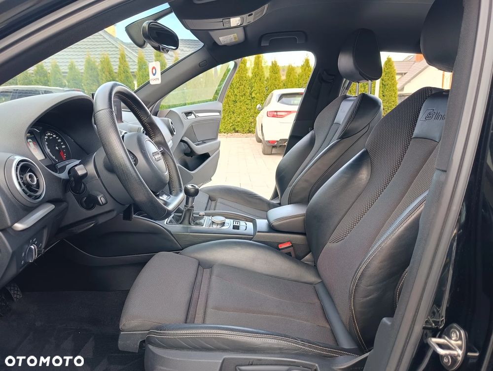Audi A3 Sportback 2.0 TDI S line Sportpaket - 31
