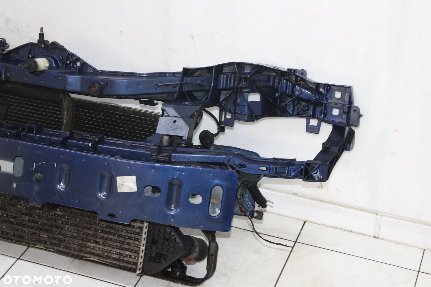 PAS PRZEDNI CHŁODNICE BELKA FORD FOCUS MK2 LIFT 2007R- 1.6 TDCI - 3