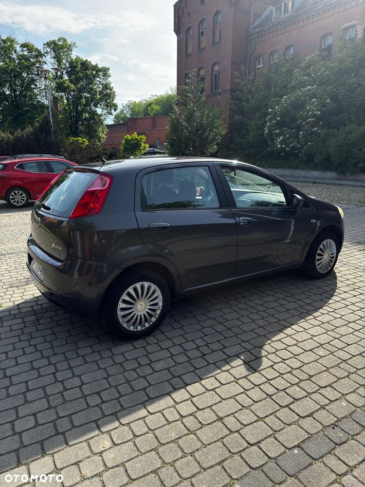Fiat Grande Punto 1.4 8V - 5