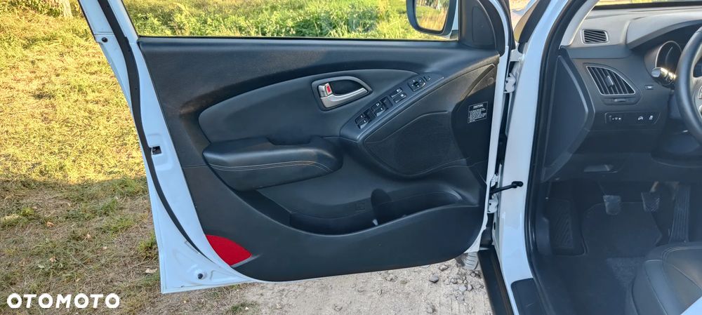 Hyundai ix35 2.0 CRDi Premium 2WD - 17