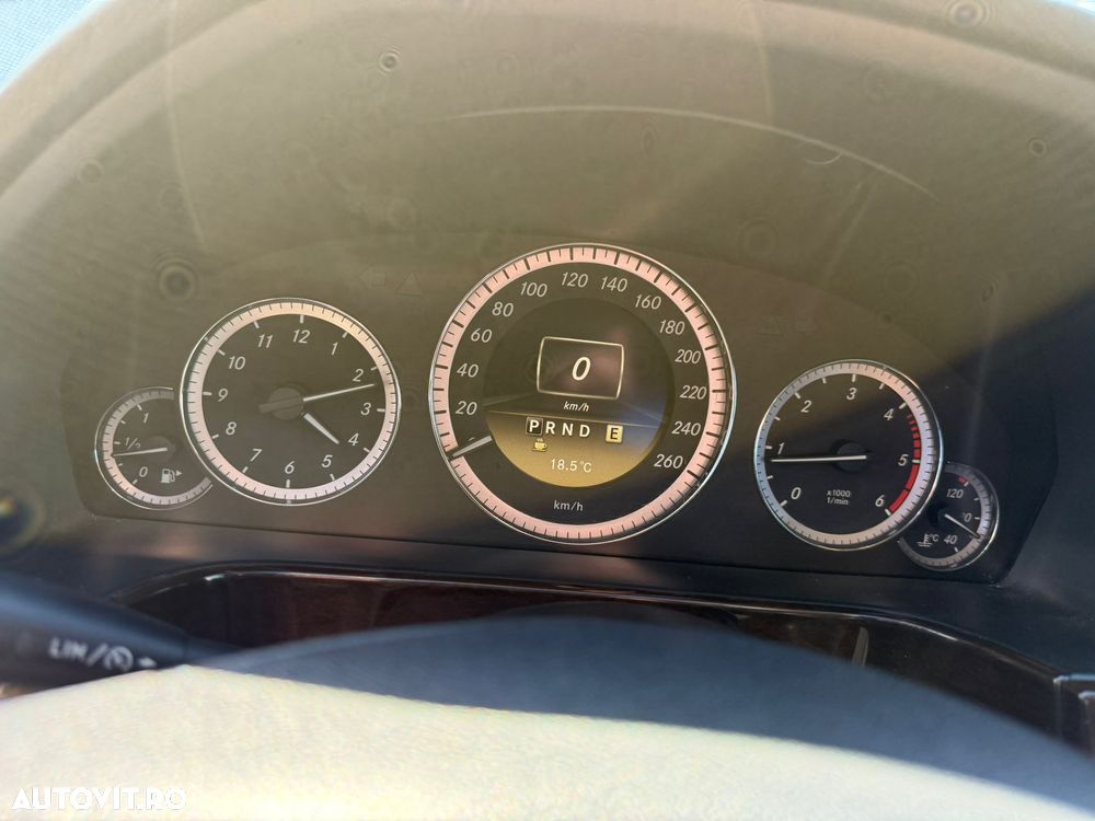 Mercedes-Benz E - 24