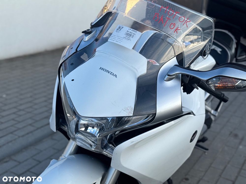 Honda VFR - 9