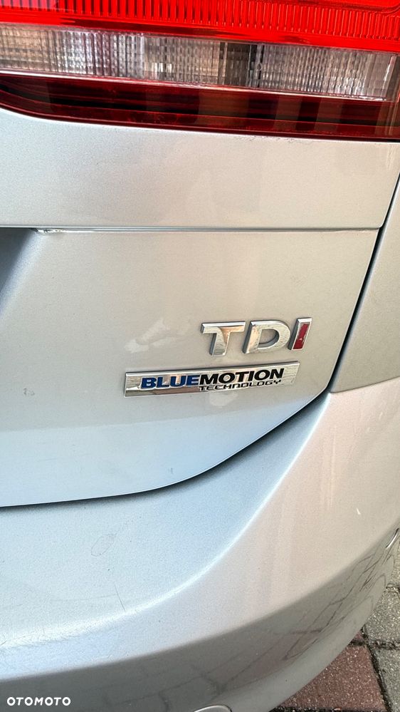 Volkswagen Golf - 11