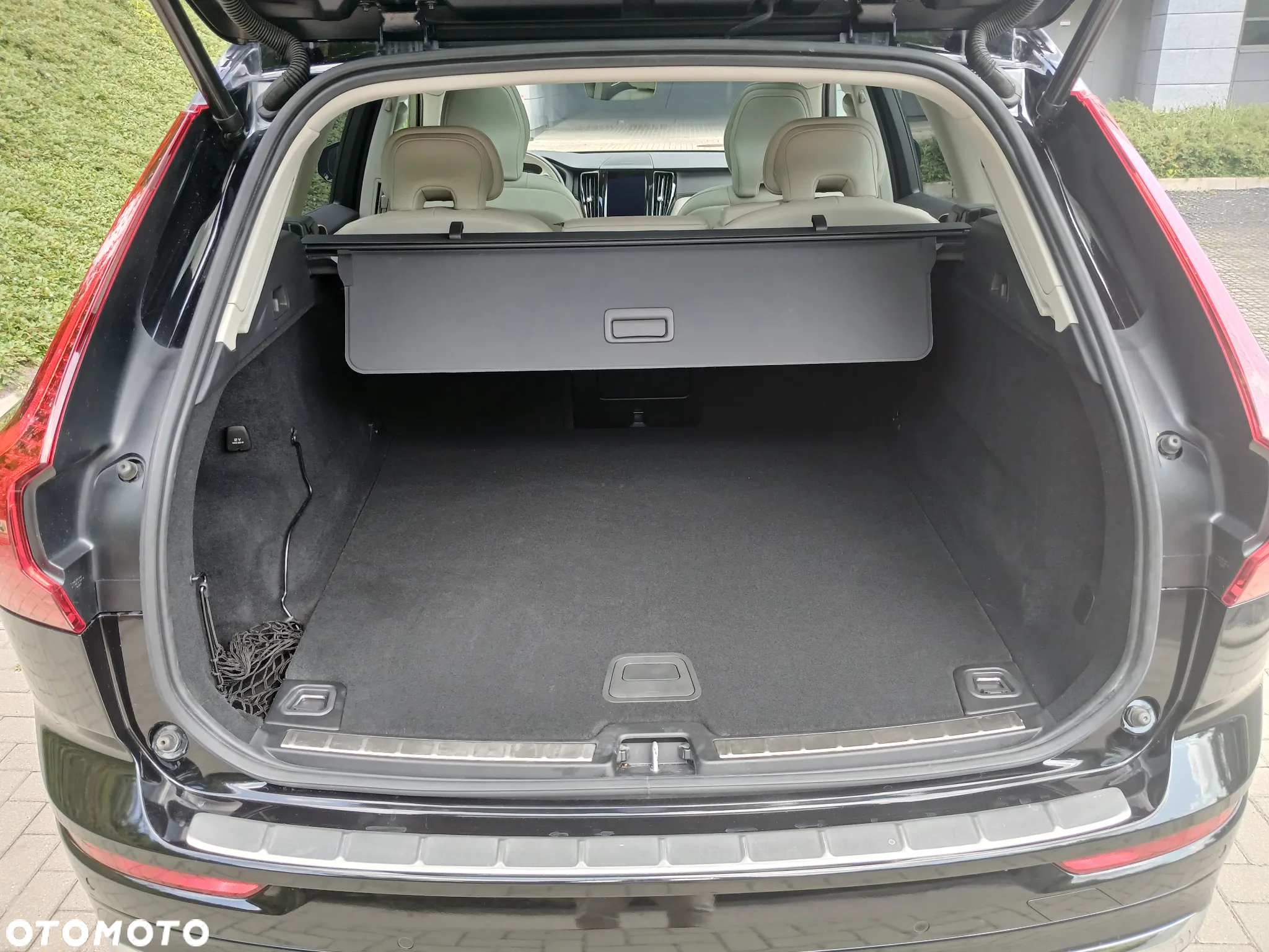 Volvo XC 60 B5 B AWD Ultimate Bright - 13