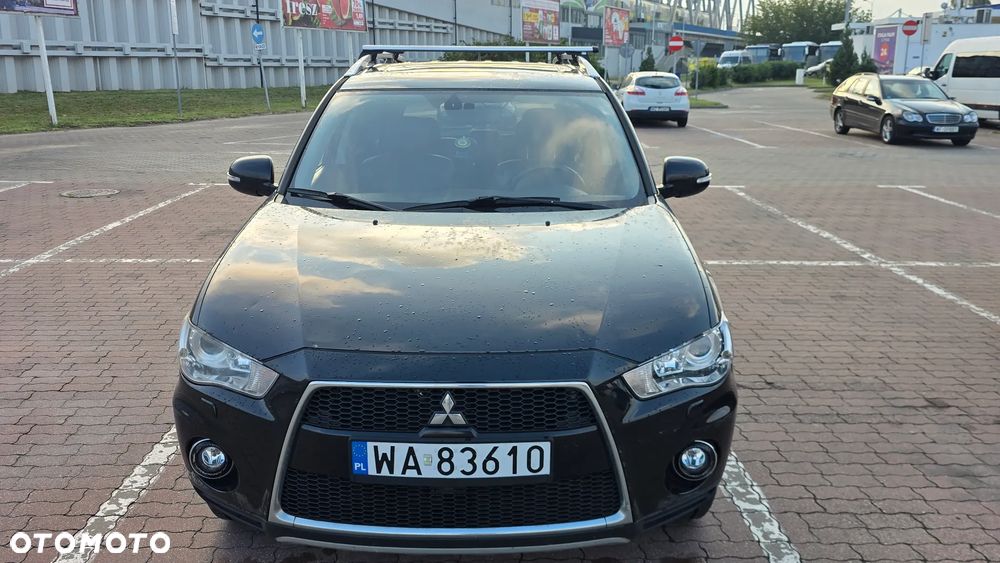 Mitsubishi Outlander - 8