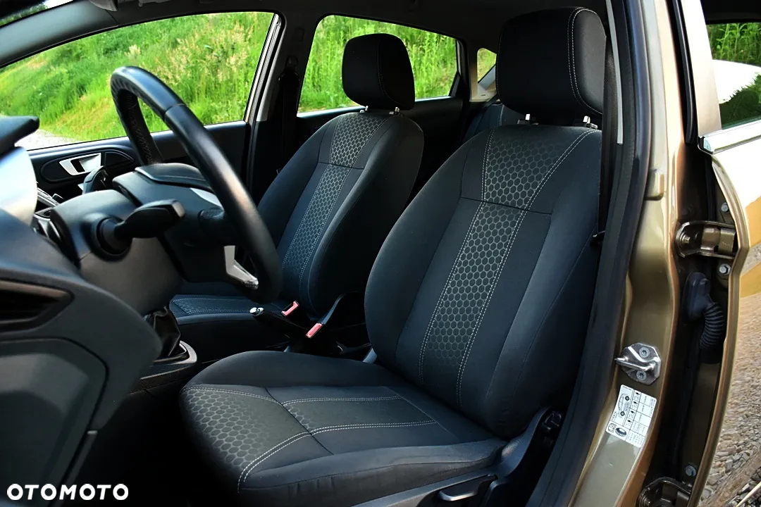 Ford Fiesta 1.4 Ghia - 7