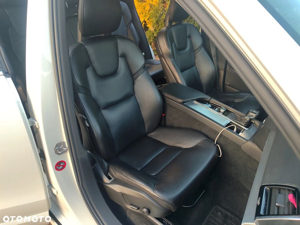 Volvo XC 90 B5 D AWD Geartronic Momentum - 11