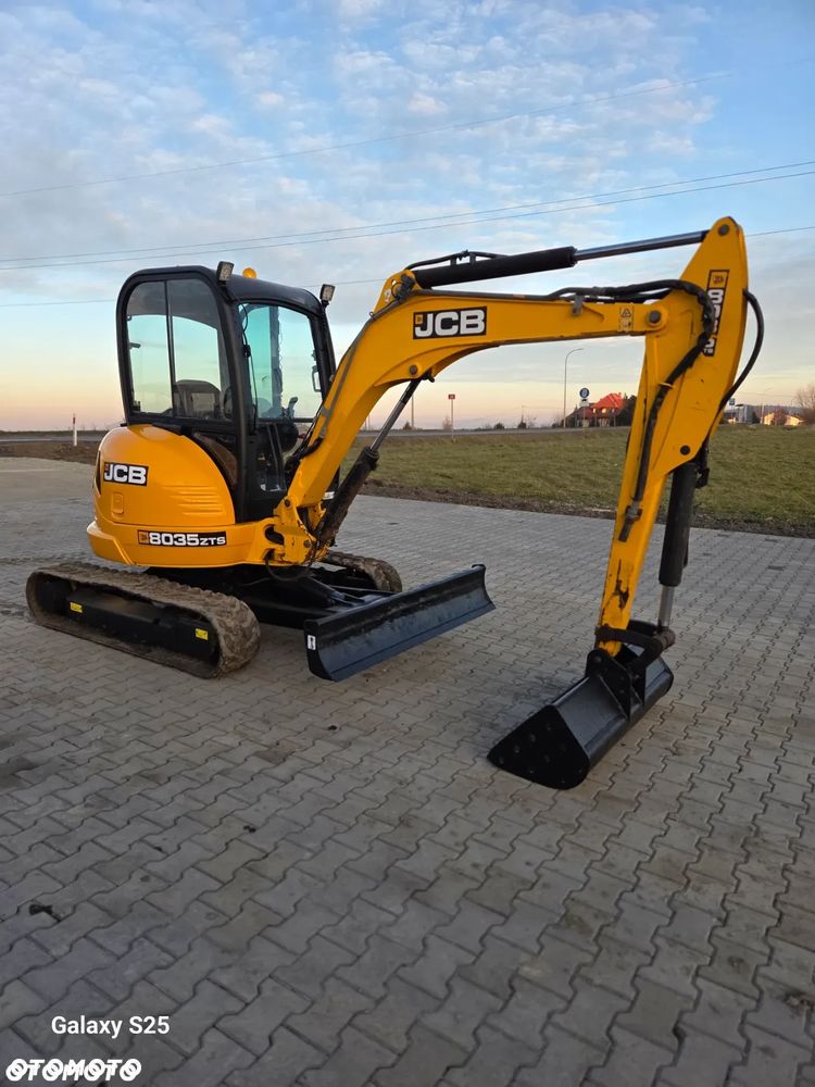 JCB 8035 - 4