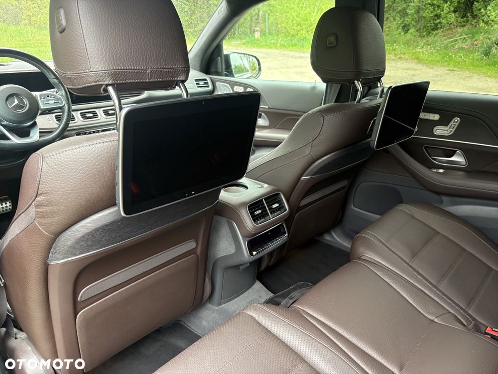 Mercedes-Benz GLS - 28