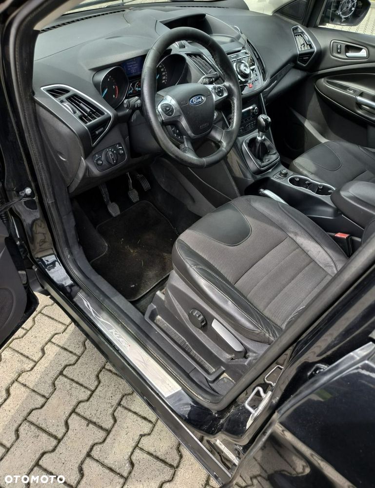 Ford Kuga - 11
