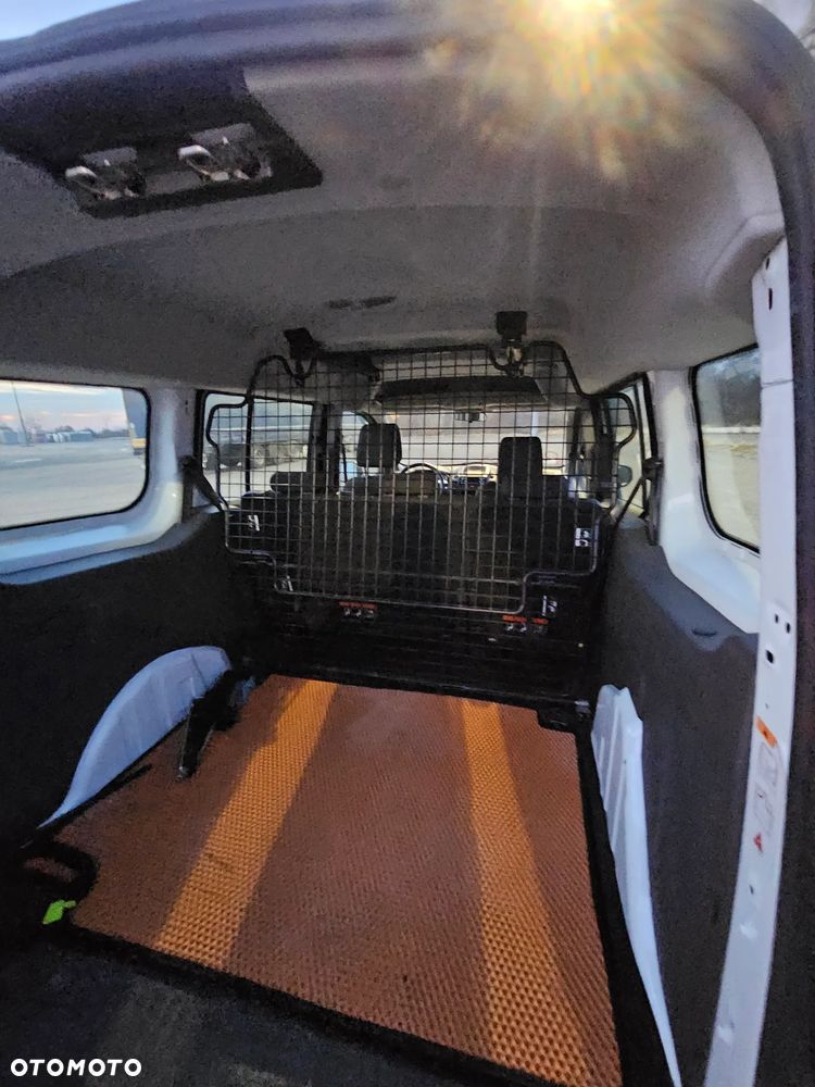 Ford Transit Connect - 5