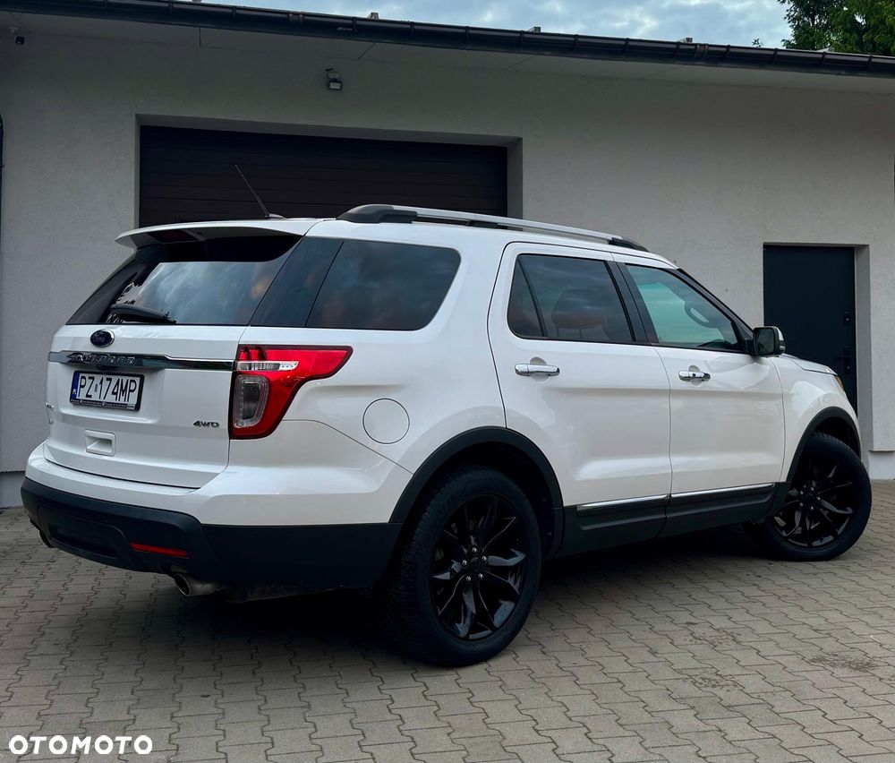 Ford Explorer - 3