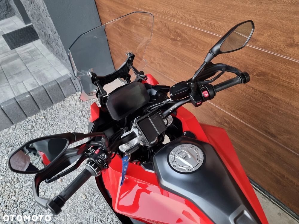 BMW XR - 17