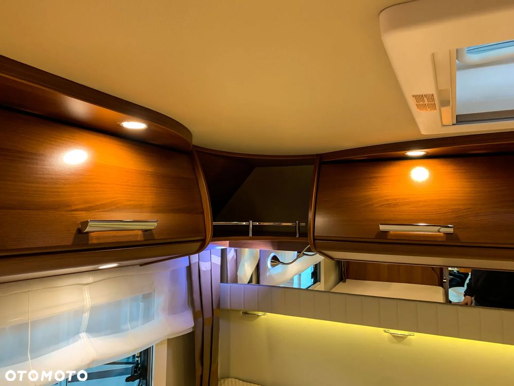 Carthago Chic C-line 4.9 LE Superior - 28