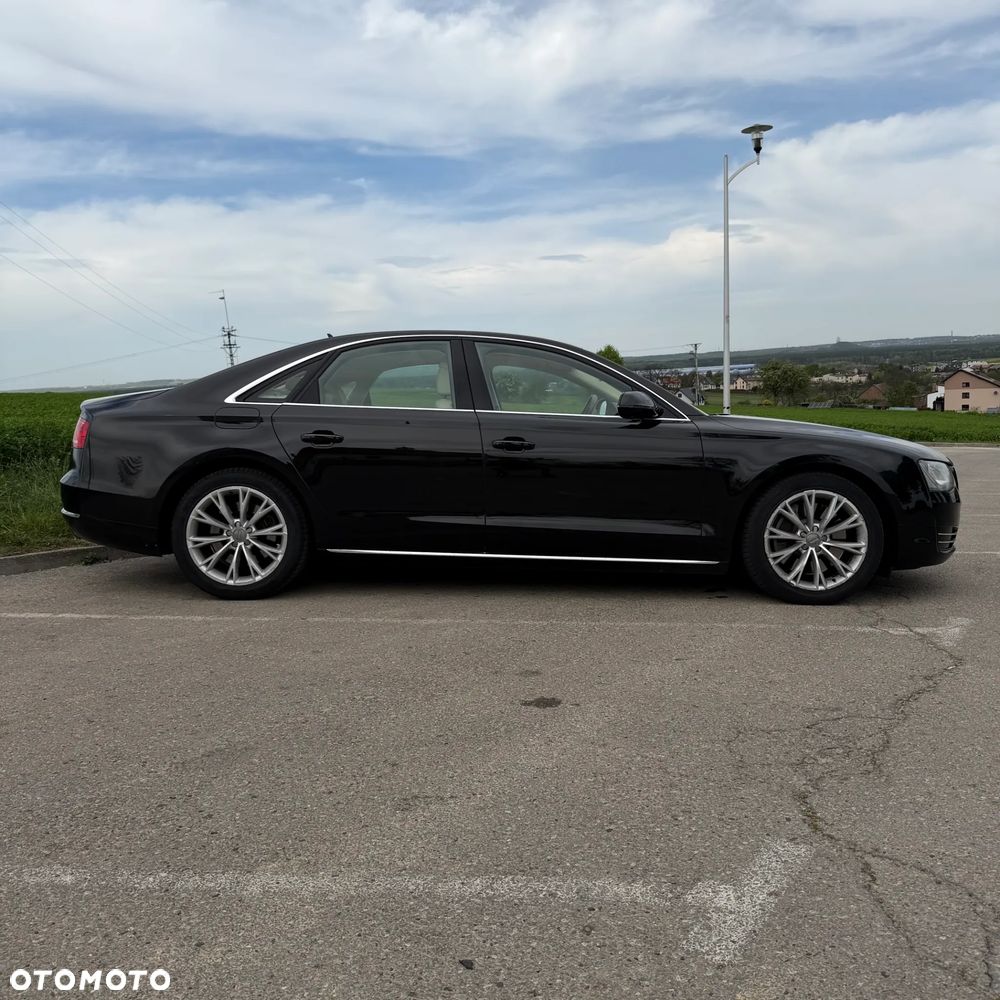 Audi A8 - 2