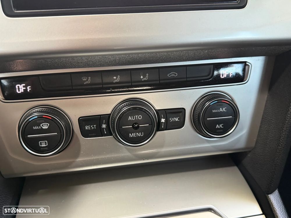 VW Passat Variant 2.0 TDI Confortline DSG - 16