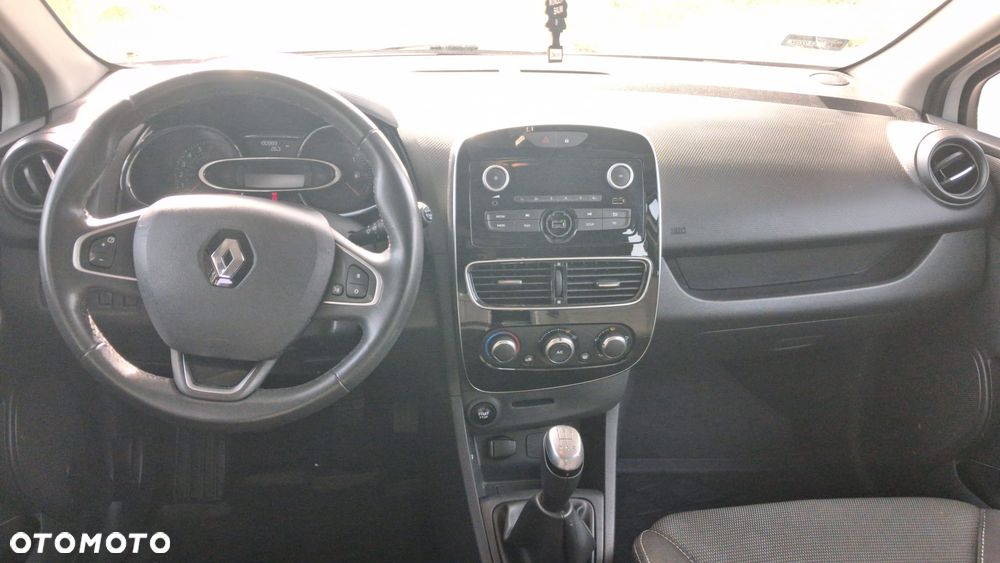 Renault Clio - 15