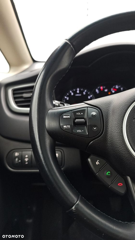 Kia Carens 1.6 GDI ISG Vision - 32