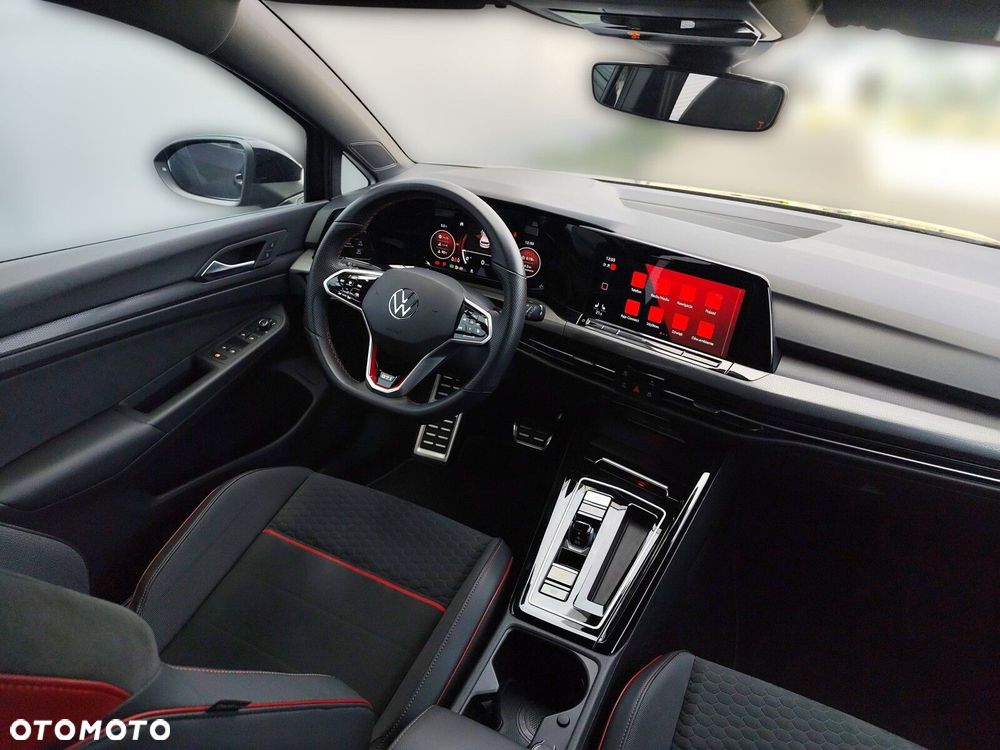Volkswagen Golf - 14