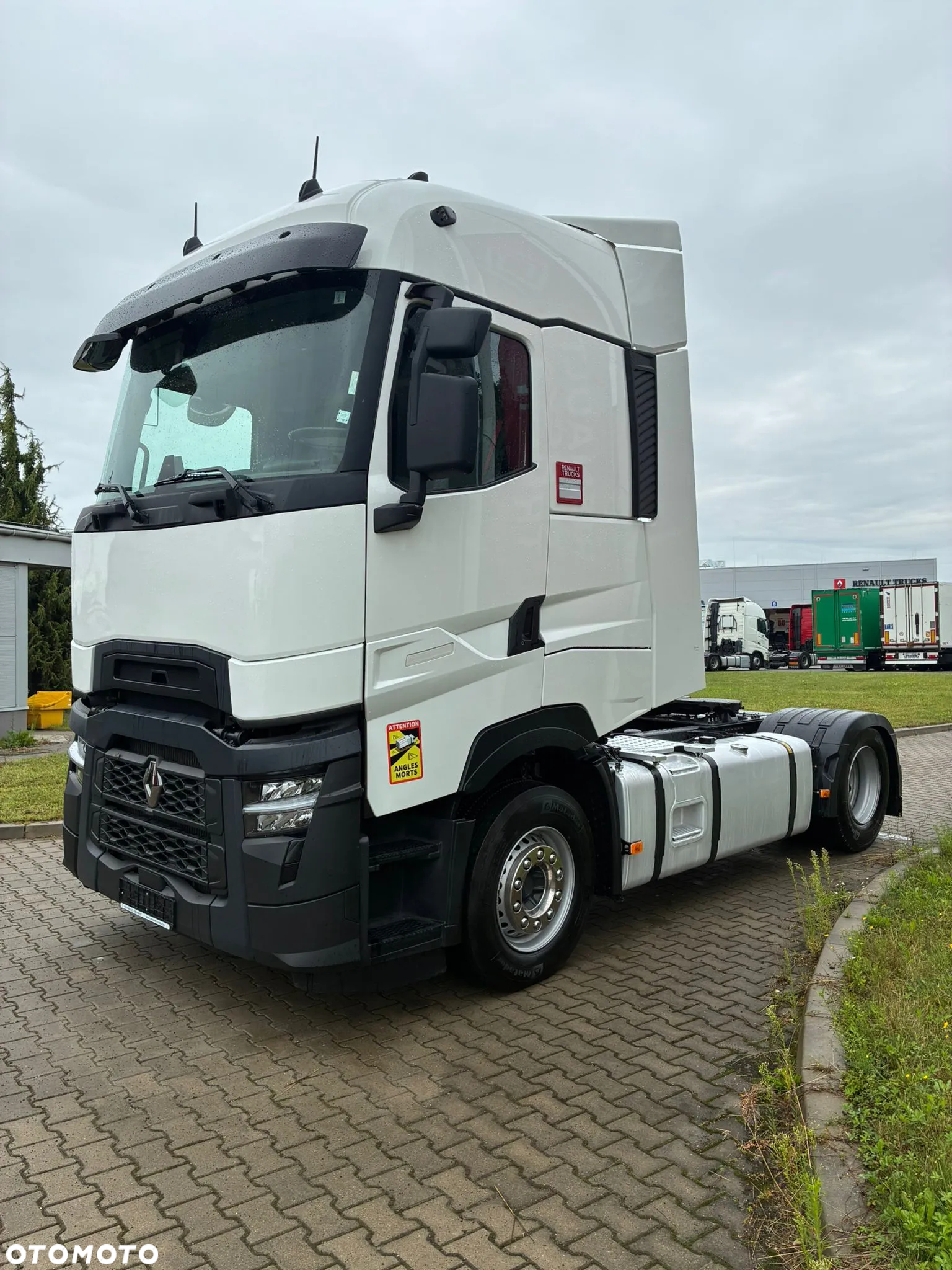 Renault T520 EVO HIGH Sleeper Cab - 2