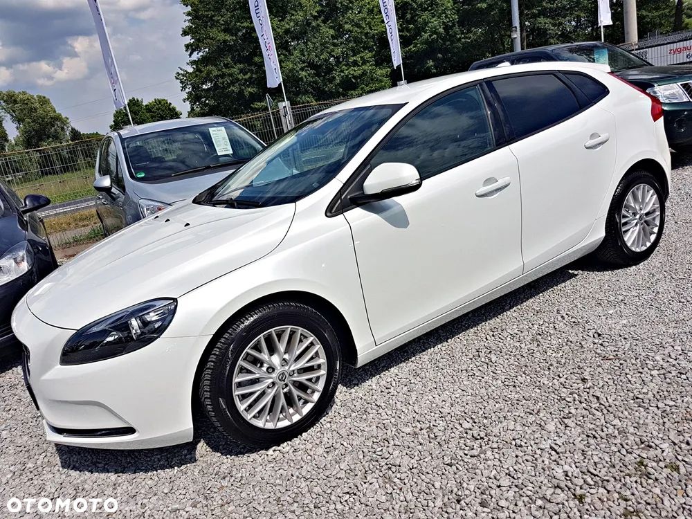 Volvo V40 T2 Drive-E Momentum - 31