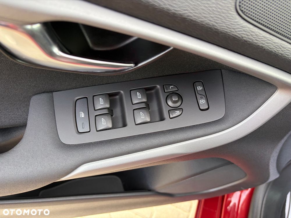 Volvo V40 D2 Kinetic - 14