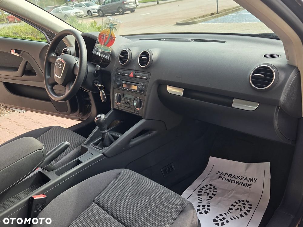 Audi A3 Sportback - 8