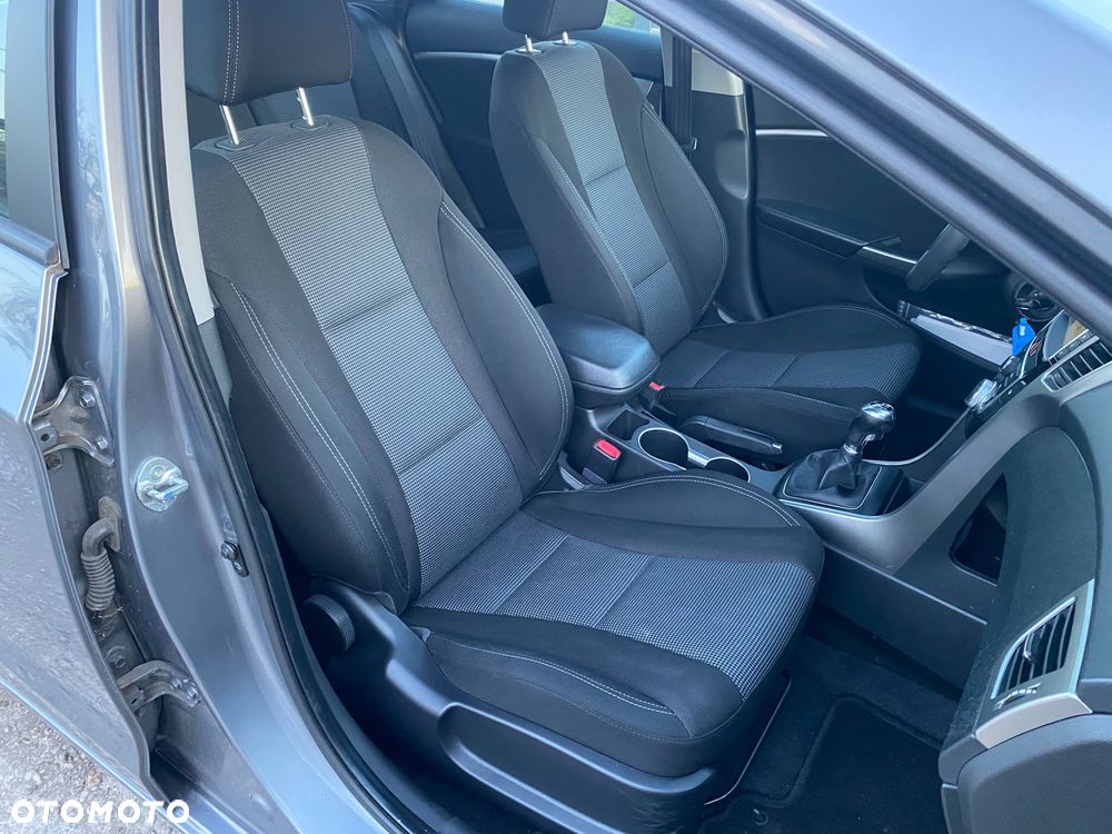 Hyundai i30 1.4 Premium - 31