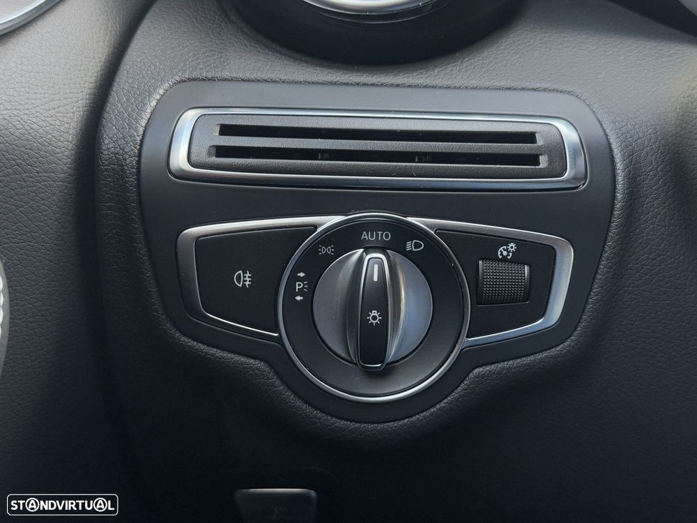 Mercedes-Benz C 300 e AMG Line - 31