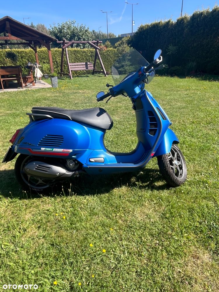 Vespa GTS - 2