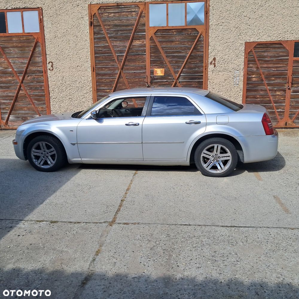 Chrysler 300C - 4