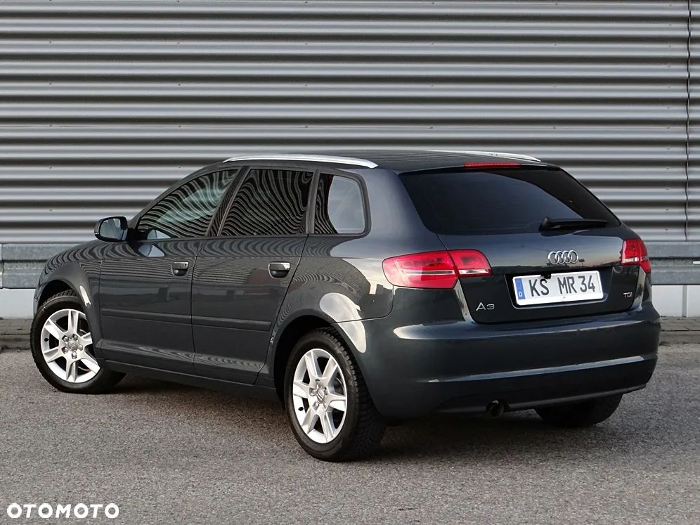 Audi A3 Sportback 1.6 TDI Attraction - 19