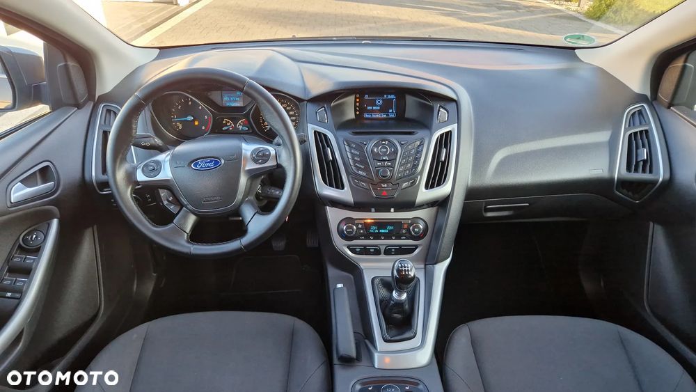 Ford Focus 1.6 TDCi DPF Titanium - 6