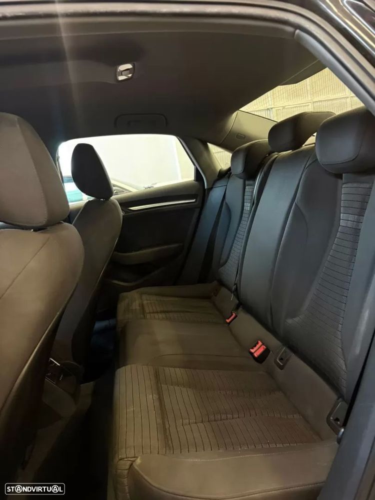 Audi A3 Limousine 35 TDI S tronic S line - 9