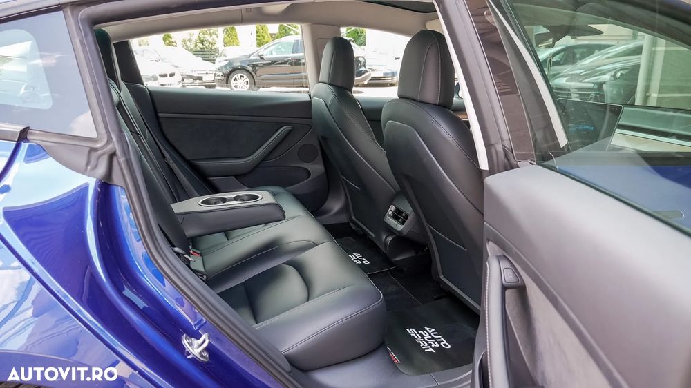 Tesla Model 3 Langstreckenbatterie Allradantrieb Dual Motor - 37