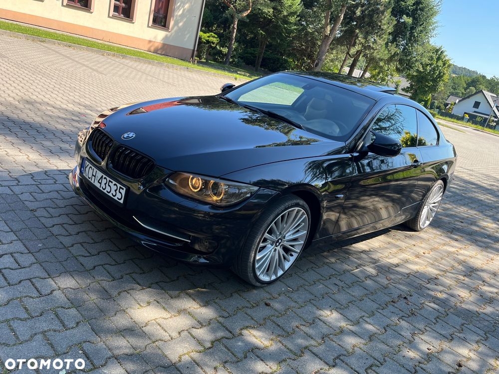 BMW Seria 3 320i - 1