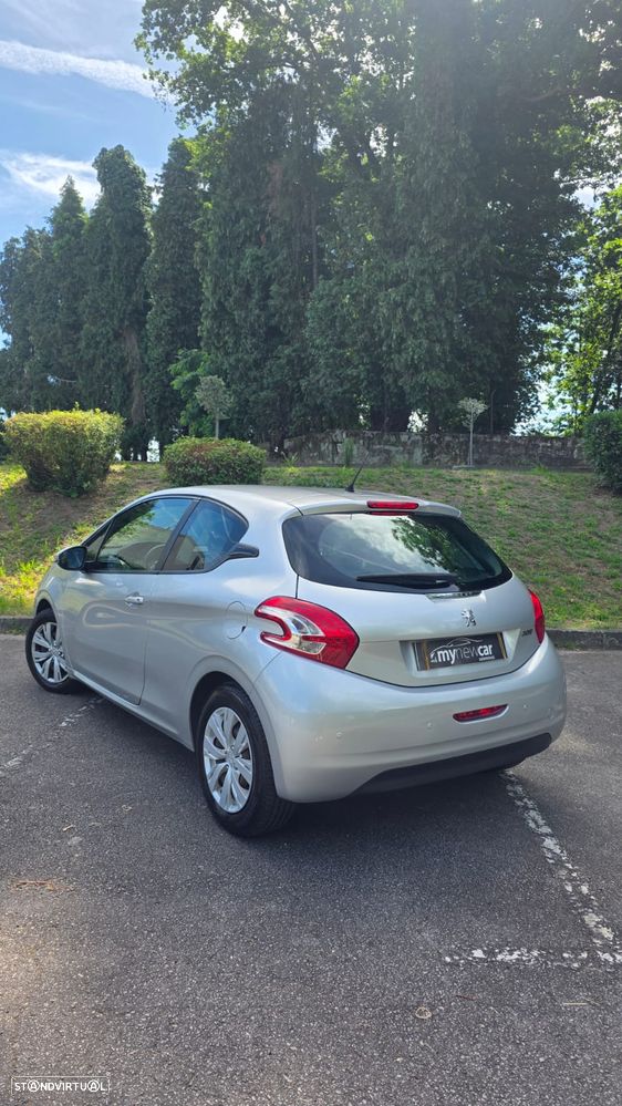 Peugeot 208 HDi 68 Access - 3