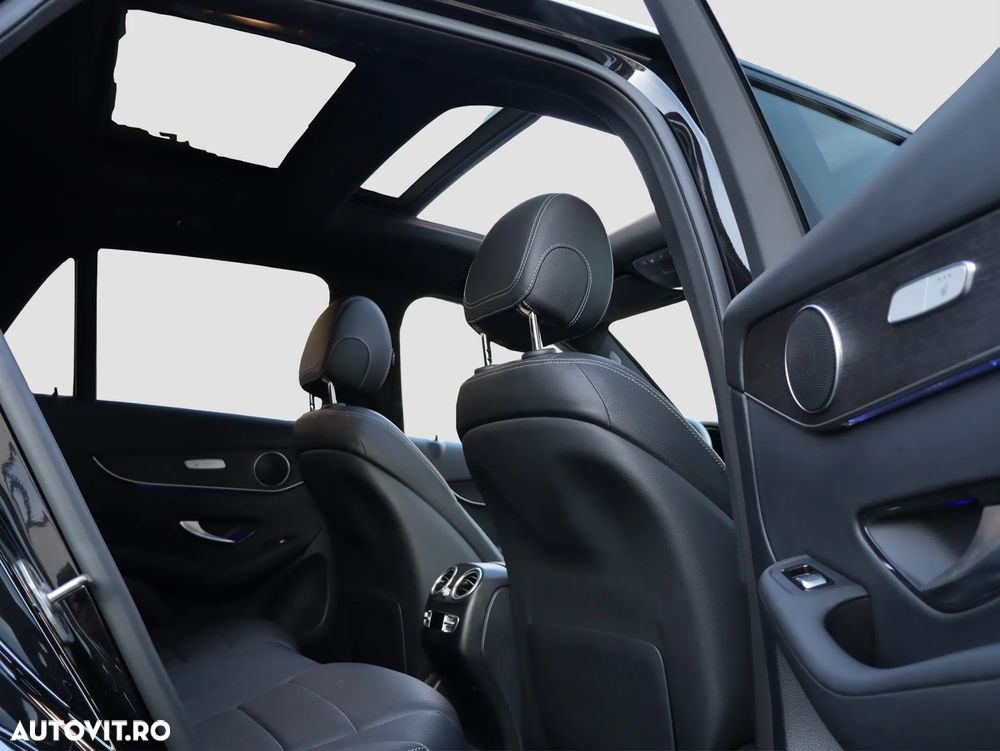Mercedes-Benz GLC 300 e 4MATIC - 15