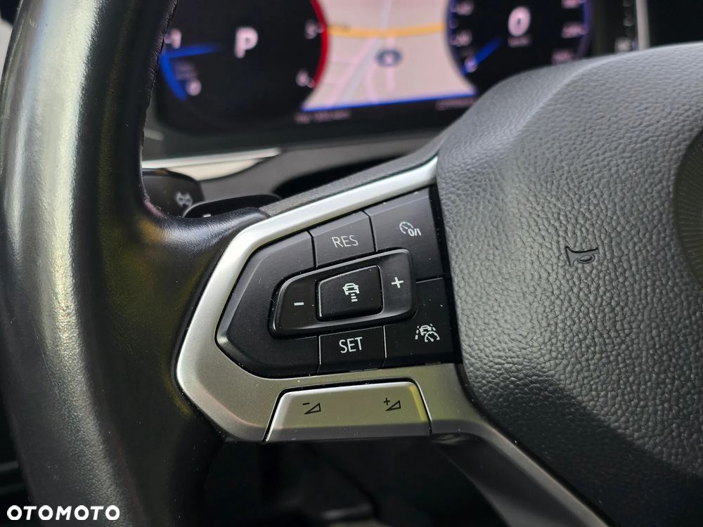 Volkswagen Passat 2.0 TDI Elegance DSG - 14