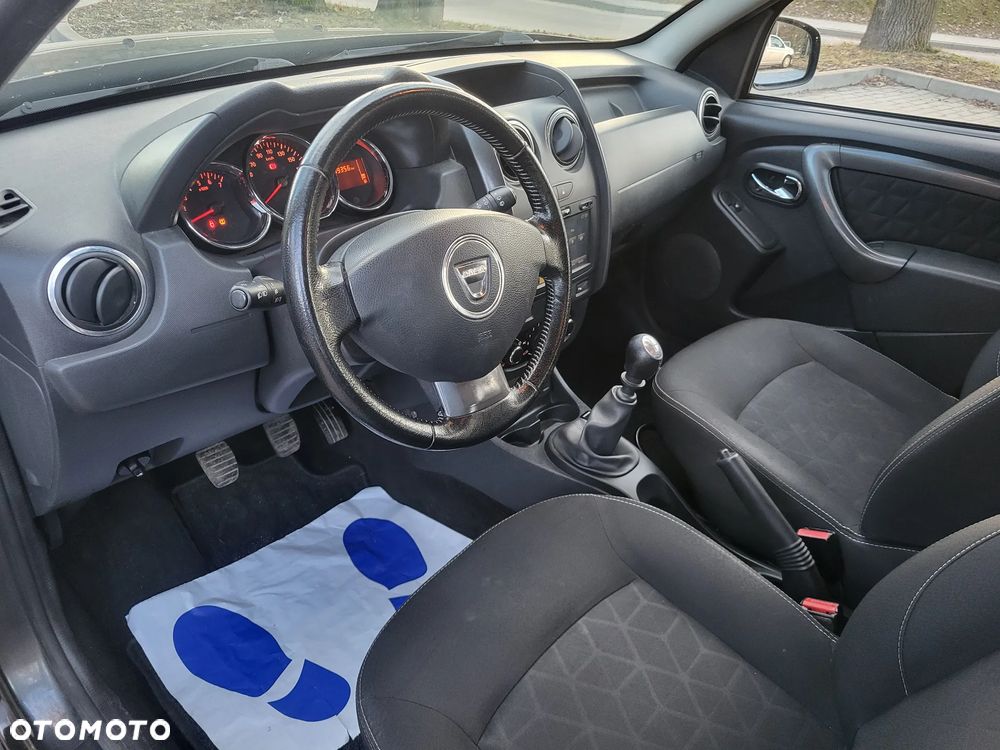 Dacia Duster dCi 110 FAP 4x2 Urban Explorer - 9