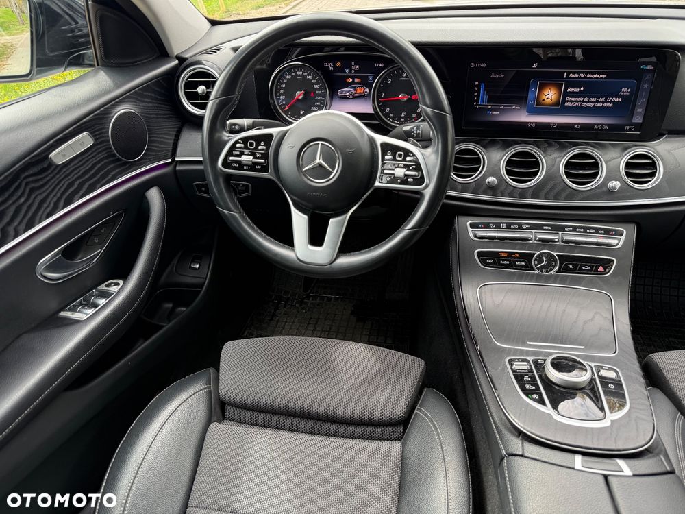 Mercedes-Benz Klasa E 220 d 9G-TRONIC Sportstyle Edition - 9