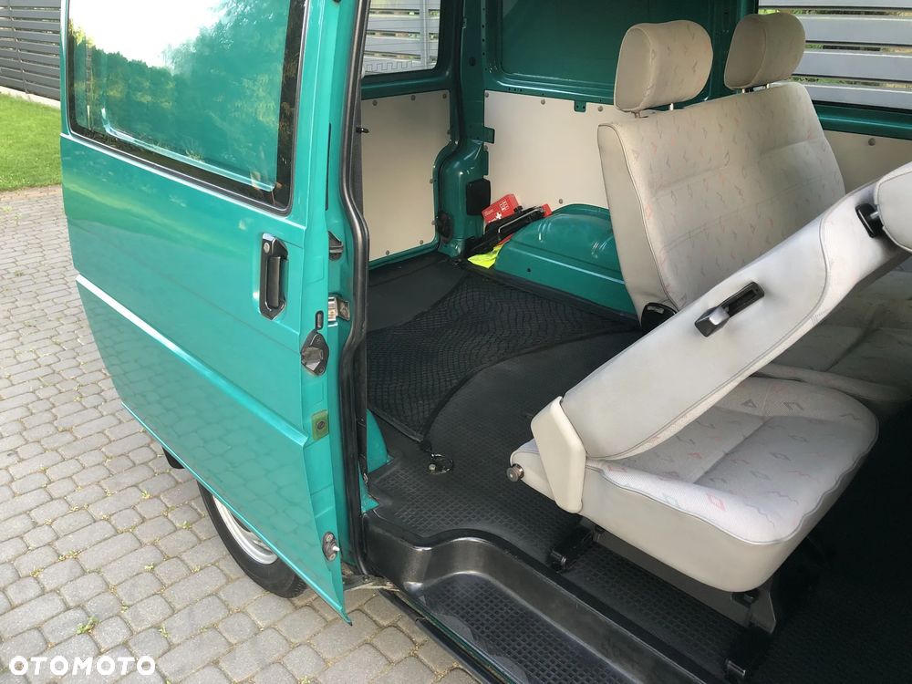 Volkswagen Transporter Mixt - 34